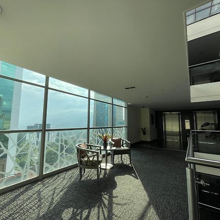 Hotel Bh El Poblado Меделин Екстериор снимка