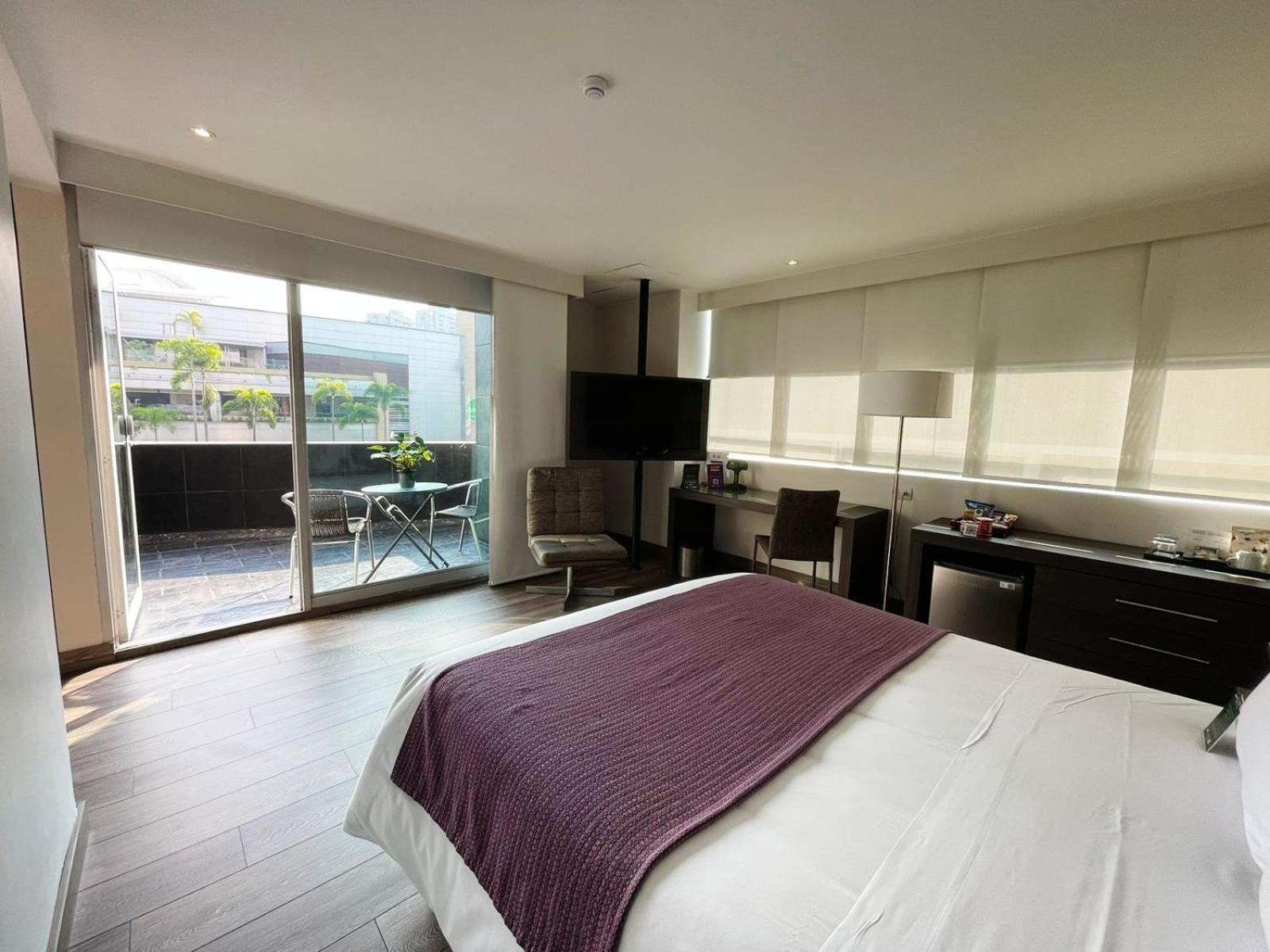 Hotel Bh El Poblado Меделин Екстериор снимка