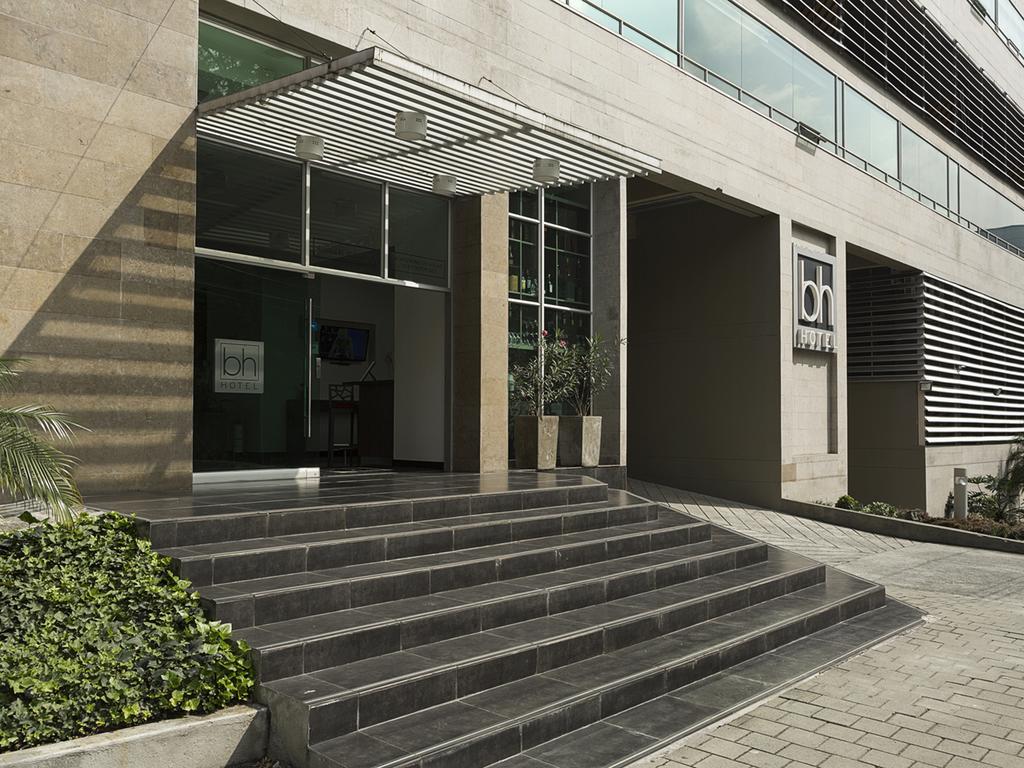 Hotel Bh El Poblado Меделин Екстериор снимка