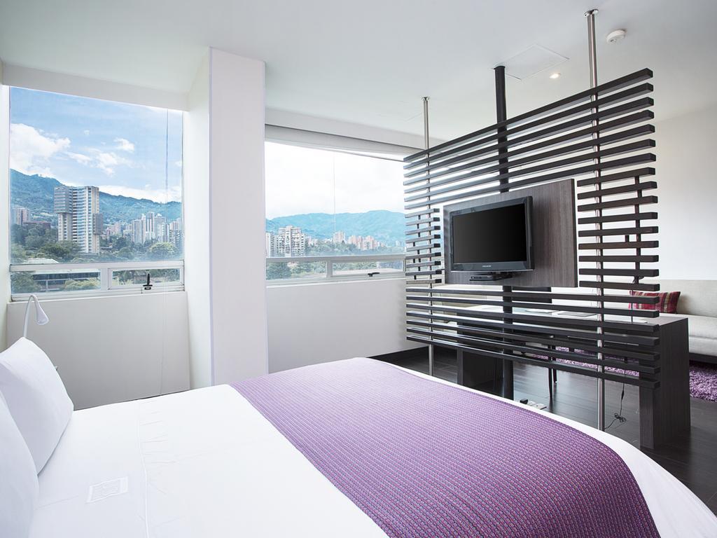 Hotel Bh El Poblado Меделин Екстериор снимка