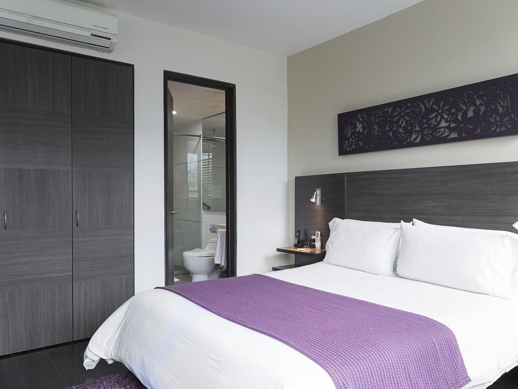 Hotel Bh El Poblado Меделин Екстериор снимка