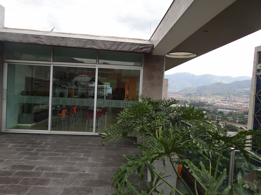 Hotel Bh El Poblado Меделин Екстериор снимка