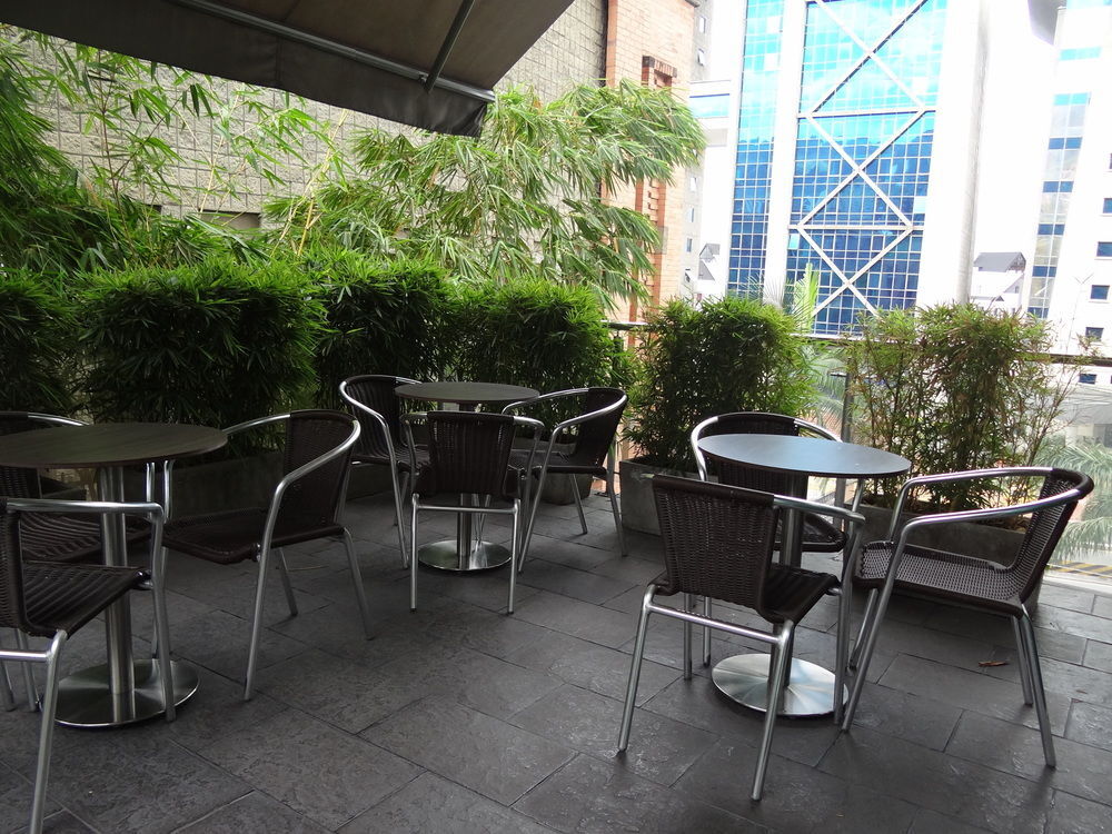 Hotel Bh El Poblado Меделин Екстериор снимка